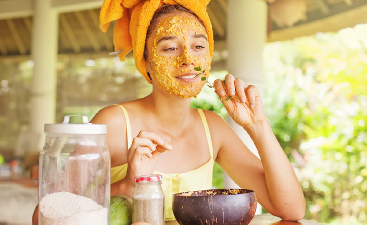 बेसन फेस पैक में कभी नहीं मिलानी चाहिए ये 4 चीजें, त्वचा को फायदे से ज्यादा हो जाता है नुकसान 