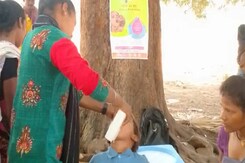 सुकमा: बच्चों को पोलियो ड्रॉप की जगह पिलाया आइस बैग का पानी सुकमा: बच्चों को पोलियो ड्रॉप की जगह पिलाया आइस बैग का पानी