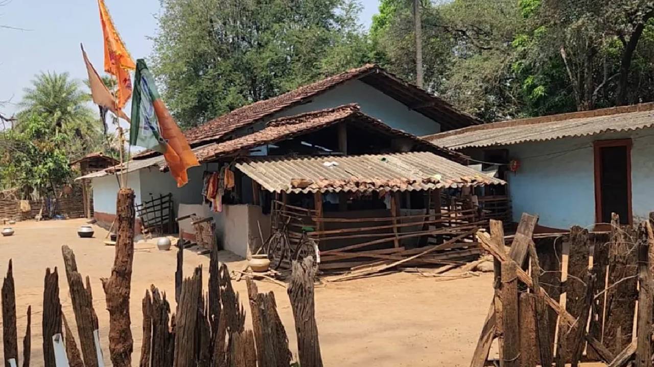 Bastar: 73 साल पहले बस्तर को पहला सांसद देने वाला ये परिवार क्यों रहता है झोपड़ी में ?