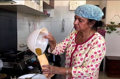 सिटी सेंटर : महिलाओं में छिपे ‘एंटरप्रिन्योर’ बाहर आ रहे, होम-मेकर्स को मिल रही उड़ान सिटी सेंटर : महिलाओं में छिपे ‘एंटरप्रिन्योर’ बाहर आ रहे, होम-मेकर्स को मिल रही उड़ान