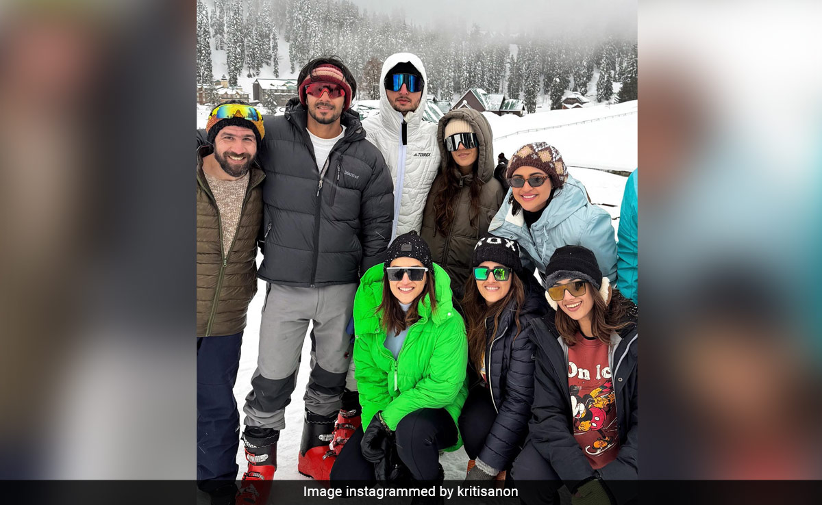 Like Kriti Sanon's Skiing Adventure In Gulmarg, Kashmir; You Too Can Hit The Slopes At These 5 Indian Spots