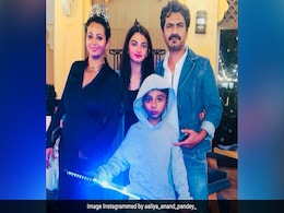 सालगिरह पर आलिया ने लुटाया पूर्व पति नवाजुद्दीन सिद्दीकी पर प्यार, बोलीं- आप मेरे सब कुछ हैं...यूजर्स ने दिया रिएक्शन सालगिरह पर आलिया ने लुटाया पूर्व पति नवाजुद्दीन सिद्दीकी पर प्यार, बोलीं- आप मेरे सब कुछ हैं...यूजर्स ने दिया रिएक्शन