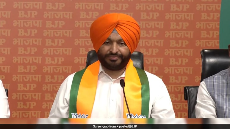 "One Family One Ticket" Row Grows As BJP's Ravneet Bittu Targets Congress