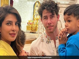 प्रियंका चोपड़ा ने फैमिली संग शेयर की राम मंदिर की तस्वीरें, बेटी मालती मैरी का 'अयोध्या' कहना ले जाएगा दिल प्रियंका चोपड़ा ने फैमिली संग शेयर की राम मंदिर की तस्वीरें, बेटी मालती मैरी का 'अयोध्या' कहना ले जाएगा दिल