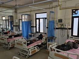 Rajasthan Crime: राजस्थान के अलवर में गौ तस्करों से मारपीट, ICU में भर्ती, ग्रामीण बोले- 'भागते हुए लगी चोट'