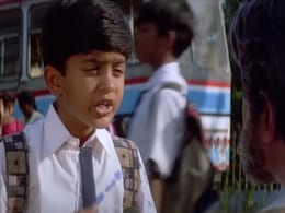 सूर्यवंशम के हीरा ठाकुर के बेटे छोटे भानूप्रताप हो गए हैं 33 साल के हैंडसम हंक, 25 साल में बदला इतना लुक देख अमिताभ भी नहीं पहचान पाएंगे सूर्यवंशम के हीरा ठाकुर के बेटे छोटे भानूप्रताप हो गए हैं 33 साल के हैंडसम हंक, 25 साल में बदला इतना लुक देख अमिताभ भी नहीं पहचान पाएंगे