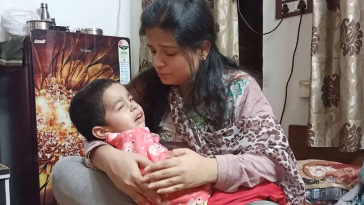 शिवपुरी: 16 करोड़ का इंजेक्शन बचा सकता है 2 साल के मासूम की जान!