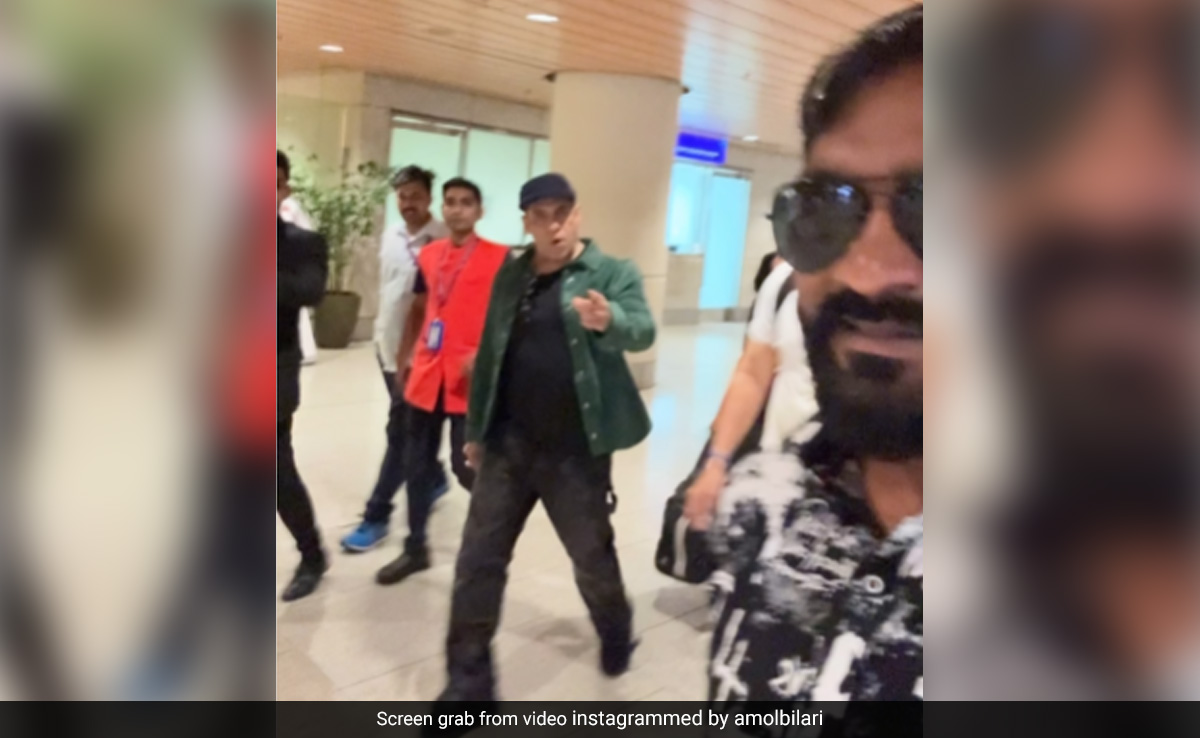 Viral: Salman Khan Schools A Fan For Taking Selfie Without His Permission: "Delete <i>Kar De</i>"