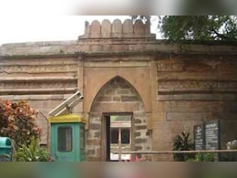 न हिंदू, न मुस्लिम... क्या 'जैन तीर्थ' है भोजशाला? हाई कोर्ट पहुंची जैन समाज की याचिका से आया नया मोड़