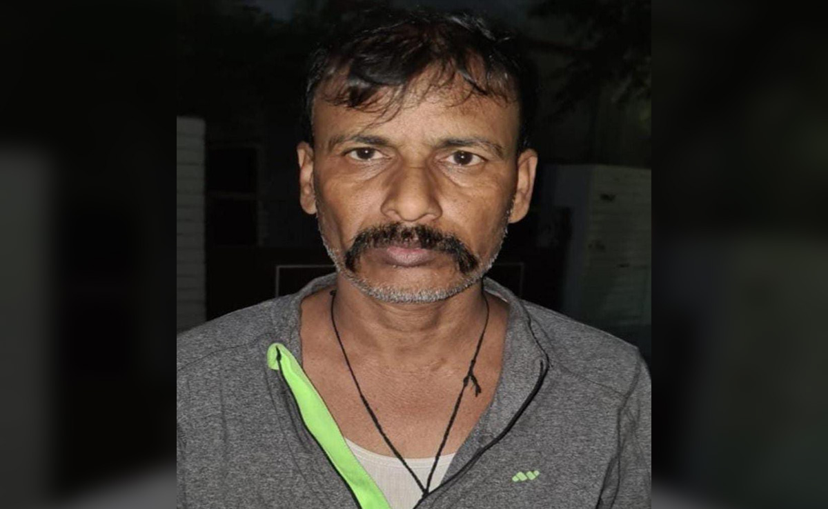 माफिया अतीक अहमद का गुर्गा बल्ली पंडित 10 बमों के साथ चकिया से गिरफ्तार