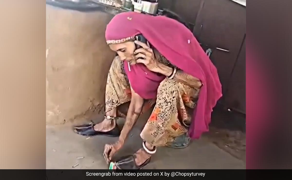 दादी ने मोबाइल पर बात करते हुए एक हाथ से ऐसे जलाई बीड़ी, स्वैग देखकर लोगों को याद आ गए रजनीकांत