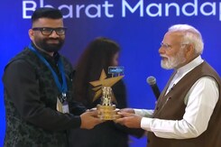 "Aaj Ka Insaan": 'Technical Guruji' Awarded Best Creator in Tech Category By PM Modi "Aaj Ka Insaan": 'Technical Guruji' Awarded Best Creator in Tech Category By PM Modi