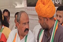 Lok Sabha Election: बीजेपी से कांग्रेस में शामिल हुए प्रहलाद गुंजल का बिरला पर तंज Lok Sabha Election: बीजेपी से कांग्रेस में शामिल हुए प्रहलाद गुंजल का बिरला पर तंज