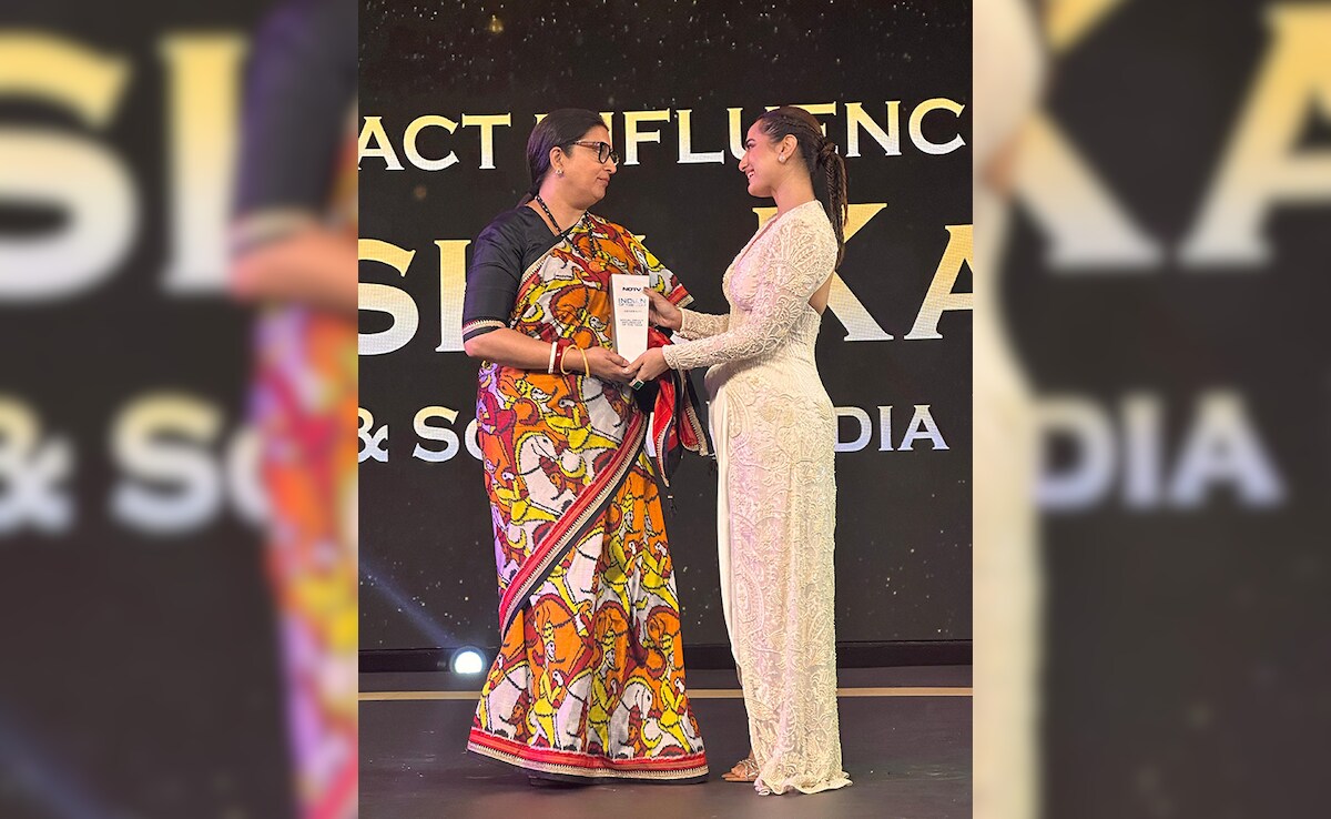 NDTV Indian Of The Year: ''Social Impact Influencer Of The Year'' Kusha Kapila Praised For Her "Grace" By Smriti Irani