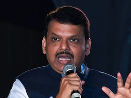 नतीजों के बाद देवेंद्र फडणवीस ने इस्तीफे की पेशकश की, बोले- पार्टी का काम करना चाहता हूं नतीजों के बाद देवेंद्र फडणवीस ने इस्तीफे की पेशकश की, बोले- पार्टी का काम करना चाहता हूं