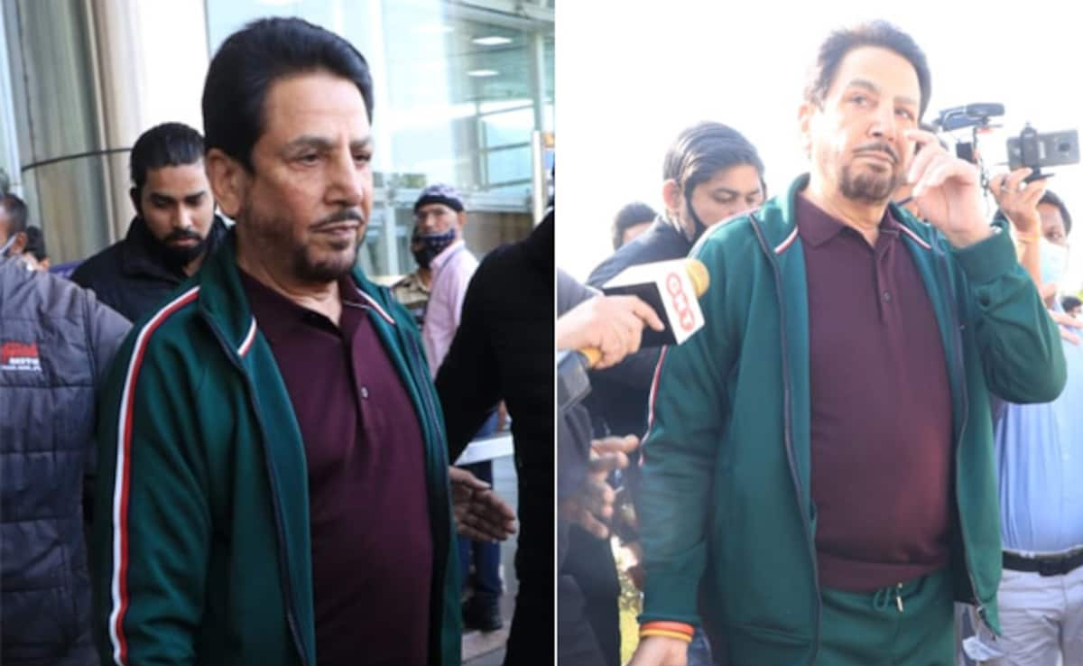 Moosewala's family: बेटा होने की खुशी में मूसेवाला के घर शुभकामनाएं देने पहुंचे सिंगर गुरदास मान, मीडिया से कही यह बात