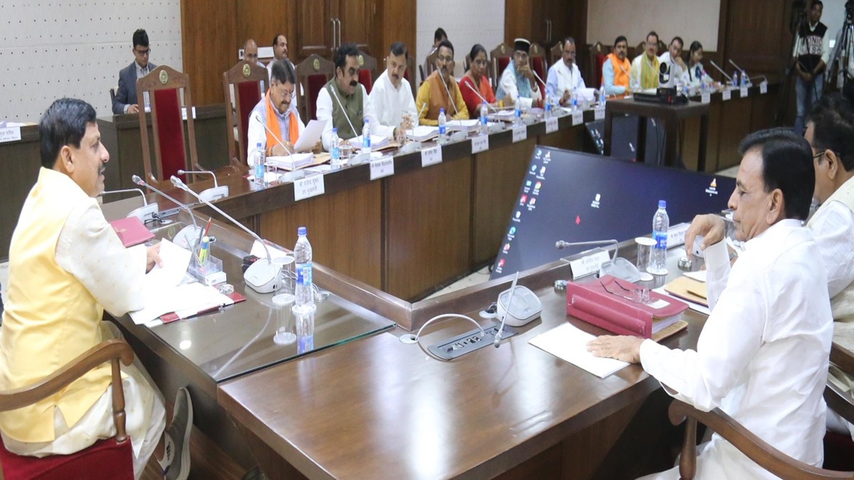 पीएमश्री हवाई सेवा सहित इन निर्णयों पर मोहन कैबिनेट की लगी मुहर, CM ने कहा-सरकार के पास है पर्याप्त फंड