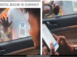 QR कोड लेकर भीख मांगने पहुंचा भिखारी, कैश नहीं है का बहाना छोड़ ऑनलाइन पेमेंट को मजबूर हुए लोग QR कोड लेकर भीख मांगने पहुंचा भिखारी, कैश नहीं है का बहाना छोड़ ऑनलाइन पेमेंट को मजबूर हुए लोग