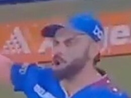 IPL 2024 : पहिल्याच मॅचमध्ये विराटनं 'हे' काय केलं? फॅन्स संतापले... IPL 2024 : पहिल्याच मॅचमध्ये विराटनं 'हे' काय केलं? फॅन्स संतापले...