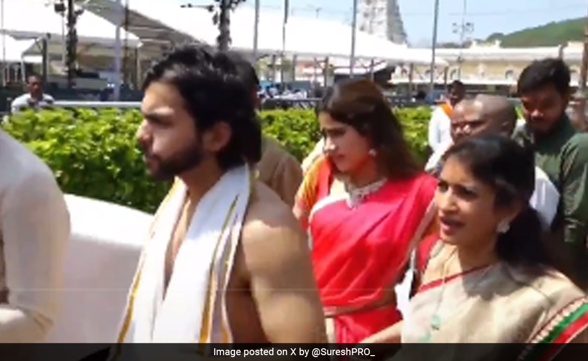 Viral: Janhvi's Birthday Visit To Tirumala Temple With Shikhar, Orry