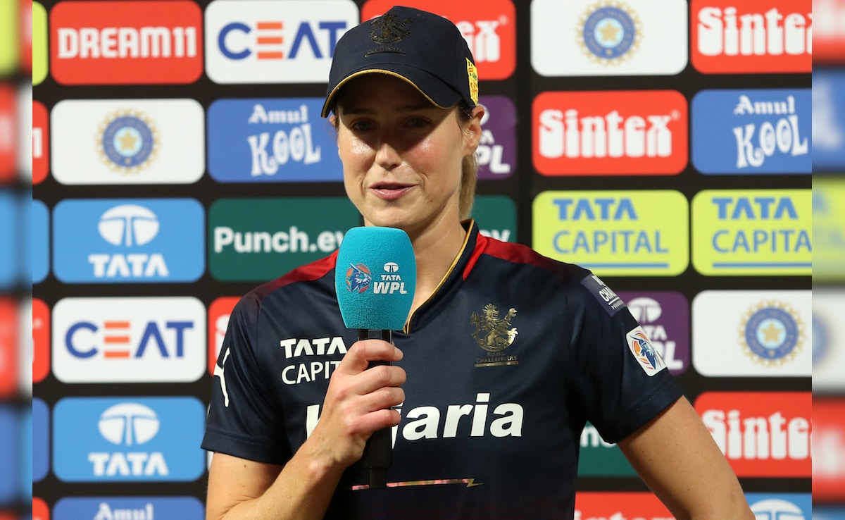“Won’t Want To See This Again”: RCB Star Ellyse Perry Loses Focus, Suffers Strange Run-Out. Watch
