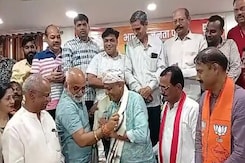 गुंजल के नामांकन बाद कांग्रेस को झटका, बीजेपी में शामिल हुए ये नेता गुंजल के नामांकन बाद कांग्रेस को झटका, बीजेपी में शामिल हुए ये नेता