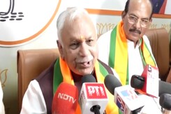 बीजेपी में शामिल होने के बाद सुरेश पचौरी ने कांग्रेस को घेरा बीजेपी में शामिल होने के बाद सुरेश पचौरी ने कांग्रेस को घेरा