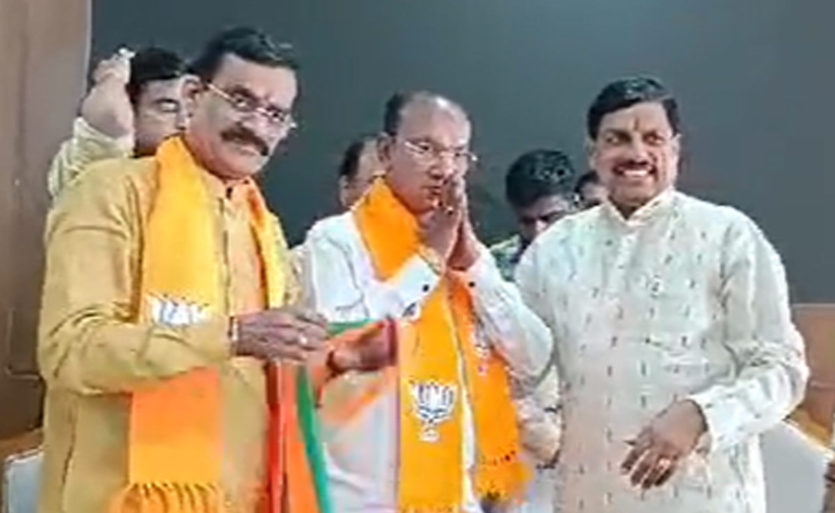 कमलनाथ के एक और करीबी ने थामा 'कमल' का 'हाथ', जानिए राजघराने से ताल्लुक रखने वाले कमलेश शाह कौन हैं?