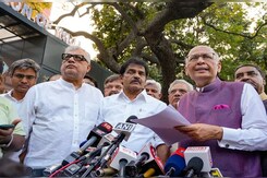 INDIA Bloc Raises "Targeting Of Opposition Leaders" In Meet With Poll Body INDIA Bloc Raises "Targeting Of Opposition Leaders" In Meet With Poll Body