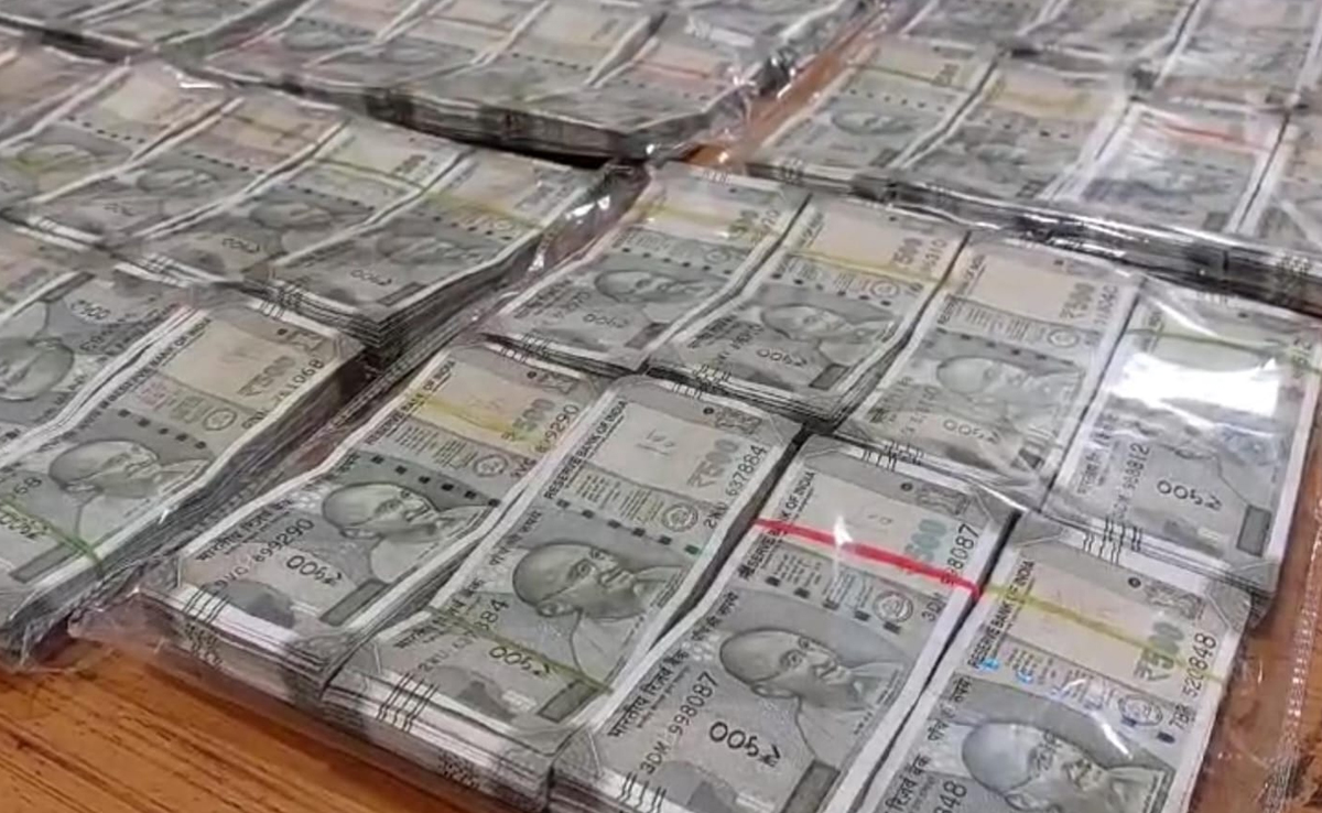 Jabalpur: 50 लाख की लूट के मामले में फरार आरोपित की ट्रेन से कटकर मौत, दो आरोपी हो चुके हैं गिरफ्तार