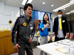 "I Couldn't Move": Japanese Male Office Workers Experience Simulated Menstrual Pain "I Couldn't Move": Japanese Male Office Workers Experience Simulated Menstrual Pain