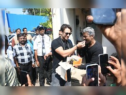 Tiger Shroff Cuts Birthday Cake At Airport. See Viral Pics