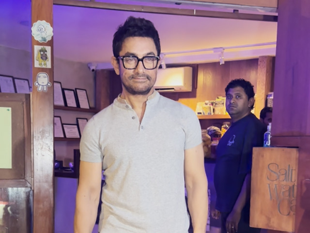 "Nice Look," A Paparazzo Told Aamir Khan. His Reaction