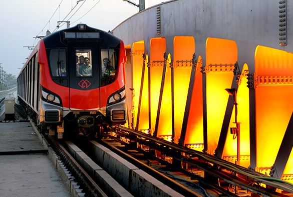 Now A Metro Ride To The Taj Mahal: PM Modi Inaugurates Agra Metro Corridor