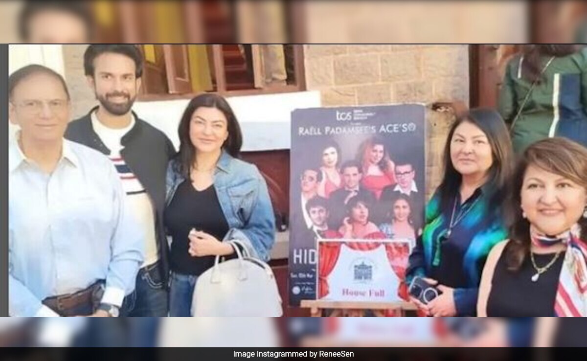 Sushmita Sen And Fam Form Cheer Squad For Daughter Renee's On Stage Performance