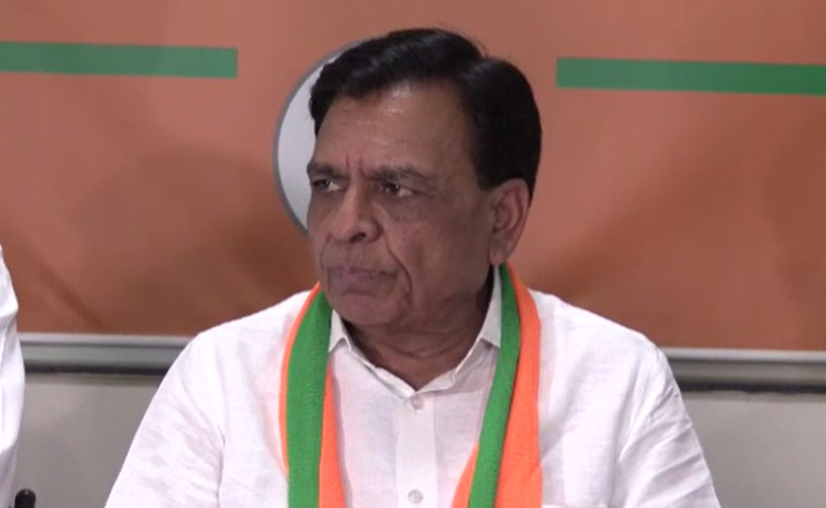 इंदौर दौरे पर आए डिप्टी CM देवड़ा ने कहा, 'कांग्रेस के शासनकाल में कीड़े-मकोड़े की तरह रहते थे लोग'