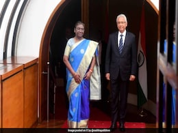 President Murmu Holds Talks With Mauritian PM To Boost "Robust Partnership" President Murmu Holds Talks With Mauritian PM To Boost "Robust Partnership"