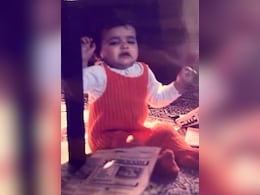 फोटो में नजर आ रही यह बच्ची आज है मशहूर एक्ट्रेस, शाहरुख खान के साथ बैक टू बैक दे चुकी हैं 5 ब्लॉकबस्टर, पहचाना क्या? फोटो में नजर आ रही यह बच्ची आज है मशहूर एक्ट्रेस, शाहरुख खान के साथ बैक टू बैक दे चुकी हैं 5 ब्लॉकबस्टर, पहचाना क्या?