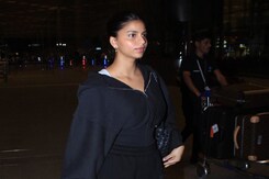Suhana Khan's Airport Style Was All About Comfort Suhana Khan's Airport Style Was All About Comfort