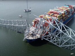 US Bridge Collapse:  जो बाइडेन ने की जहाज पर मौजूद भारतीय क्रू की सूझबूझ की तारीफ US Bridge Collapse:  जो बाइडेन ने की जहाज पर मौजूद भारतीय क्रू की सूझबूझ की तारीफ