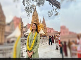 Tamannaah Visits Kashi Vishwanath Temple. See Pics Tamannaah Visits Kashi Vishwanath Temple. See Pics