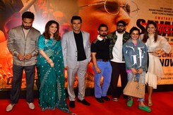 Randeep Hooda's Plus One At <i>Swatantrya Veer Savarkar</i> Was His Wife Lin Laishram Randeep Hooda's Plus One At <i>Swatantrya Veer Savarkar</i> Was His Wife Lin Laishram