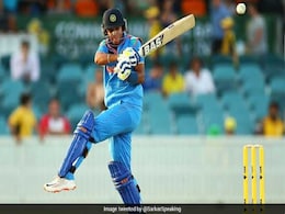 'सेहवागसोबत ओपन करणार का?' नोकरीसाठी संघर्ष करणारी हरमनप्रीत कशी बनली भारतीय टीमची कॅप्टन? 'सेहवागसोबत ओपन करणार का?' नोकरीसाठी संघर्ष करणारी हरमनप्रीत कशी बनली भारतीय टीमची कॅप्टन?