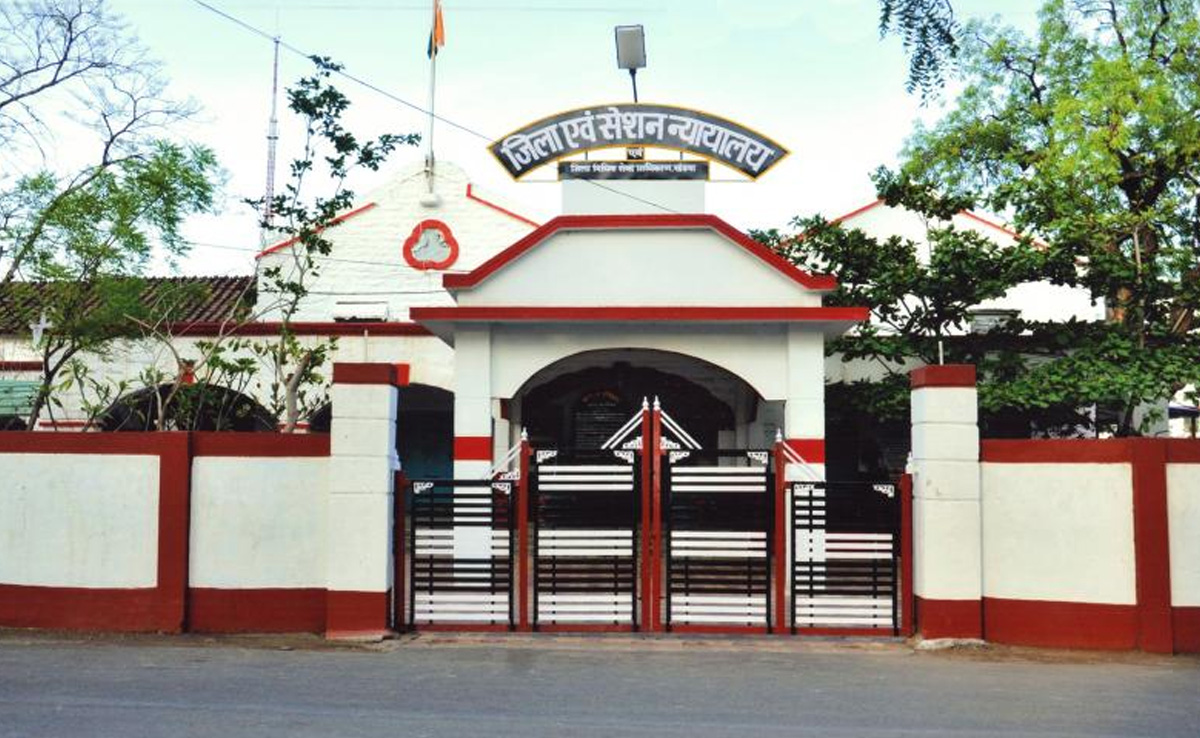 Khandawa:  खाना बनाने को लेकर विवाद के बाद पति ने पत्नी को जला दिया था जिंदा, अब मिली ऐसी सजा