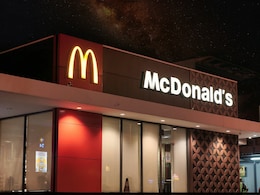 McDonalds Employee Chokes US Teen For Taking Sauce From Behind Counter