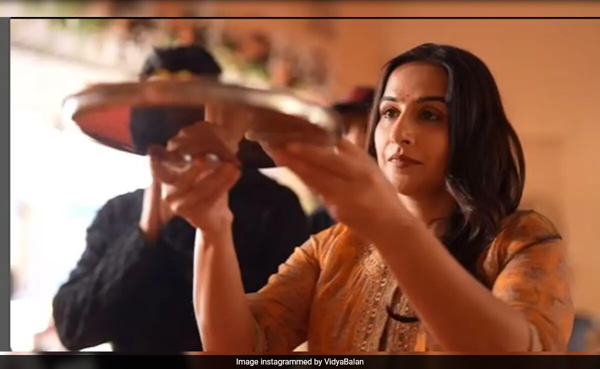OG Manjulika Vidya Balan Begins Filming <i>Bhool Bhulaiyaa 3</i>. See Her Post