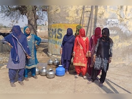 राजस्थान के इस गांव में ERCP के लाभार्थियों के सामने पेयजल संकट, पानी के लिए कर रहे 2 किलोमीटर का सफर