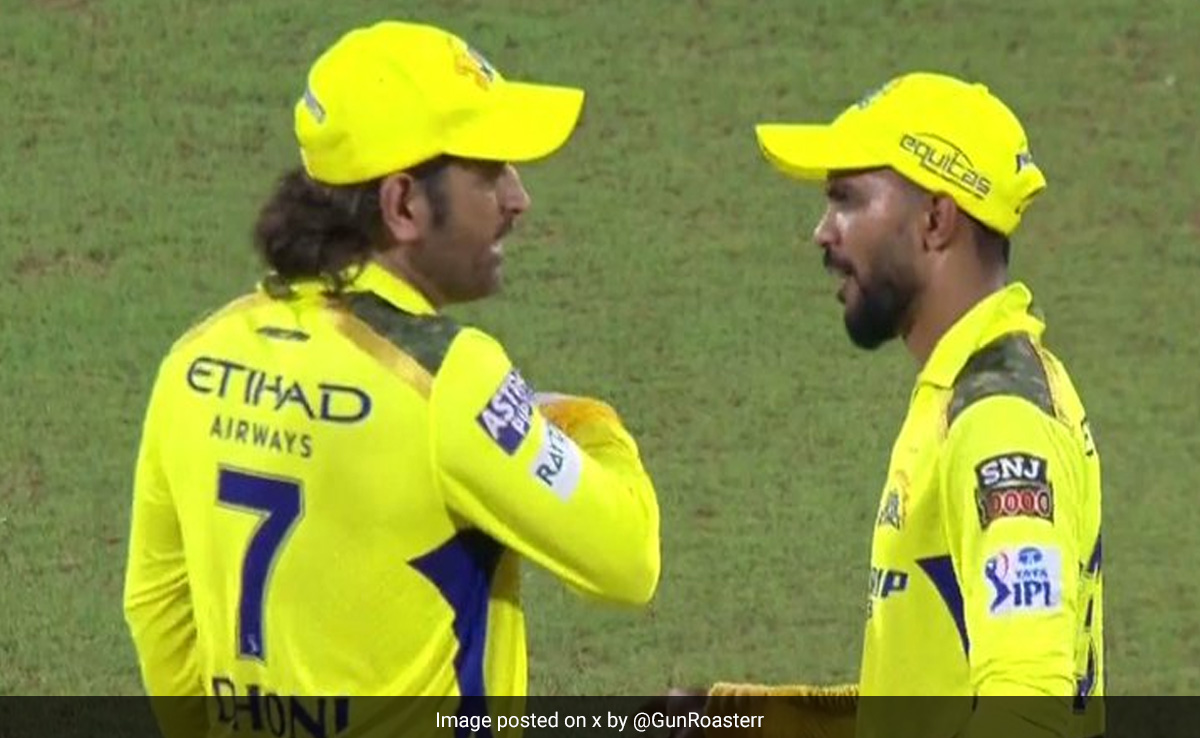 IPL 2024: धोनी से कप्तानी के गुण सीखते नजर आए ऋतुराज गायकवाड़, देखकर फैन्स ने हार्दिक पंड्या को दी नसीहत