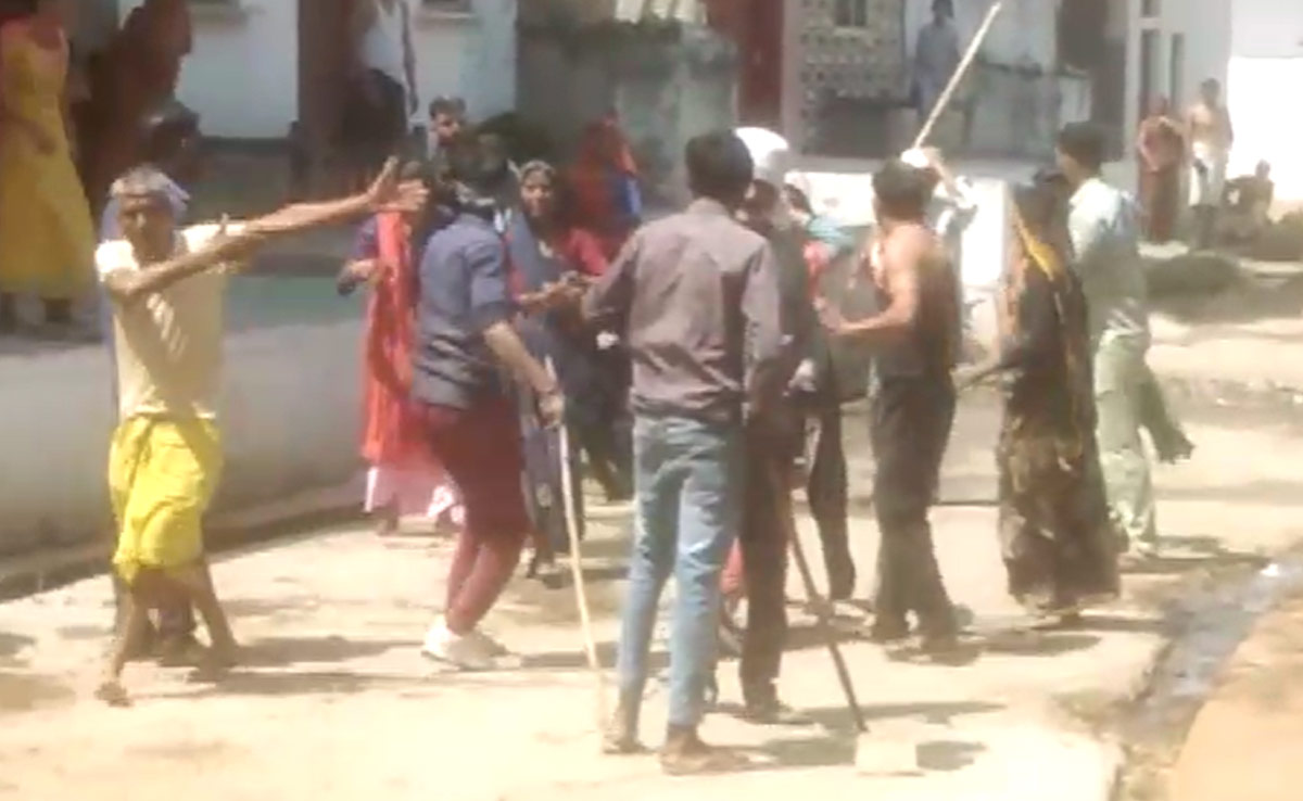 रंग में भंग: ग्वालियर में रंग को लेकर हुआ विवाद, दो गुटों ने खेली खून की होली, लाठी-डंडों से हुई मारपीट