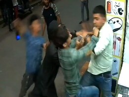 "हिंदू और मुस्लिम दोनों ने किया हमला..." : बेंगलुरु में दुकानदार की पिटाई को लेकर कर्नाटक पुलिस "हिंदू और मुस्लिम दोनों ने किया हमला..." : बेंगलुरु में दुकानदार की पिटाई को लेकर कर्नाटक पुलिस